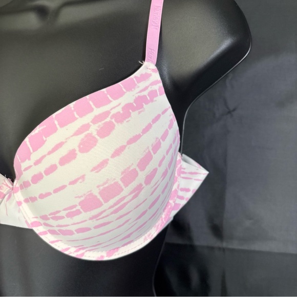 Hurley Pink and White Women's Bra Set Sz 38C - Picture 6 of 14